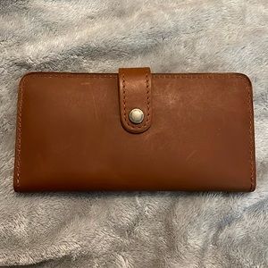 NWOT Portland Leather Brown Bifold Wallet